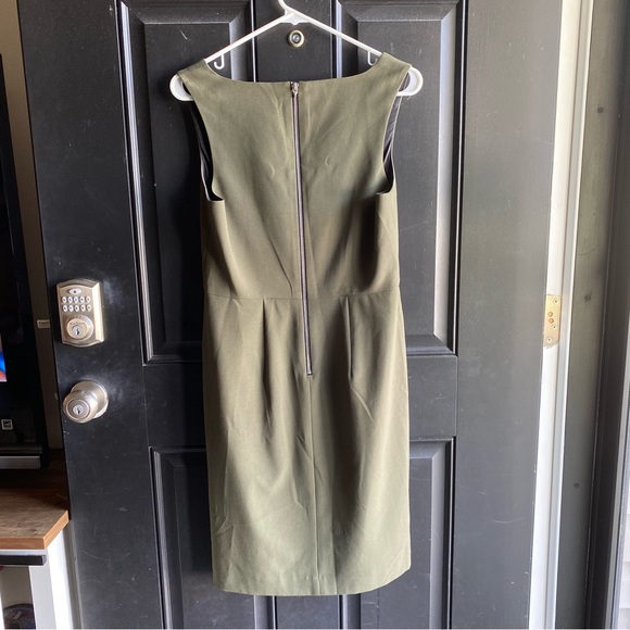 Black Halo Olive Green Square Neck Sheath Dress Twisted Front Waist Detail - Picture 2 of 7